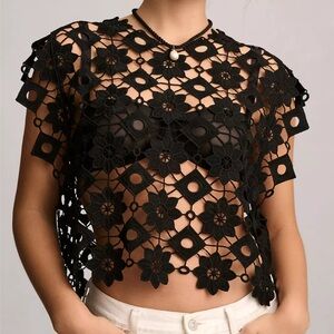 NWT Mauve by Anthropologie Floral Shell Top Black